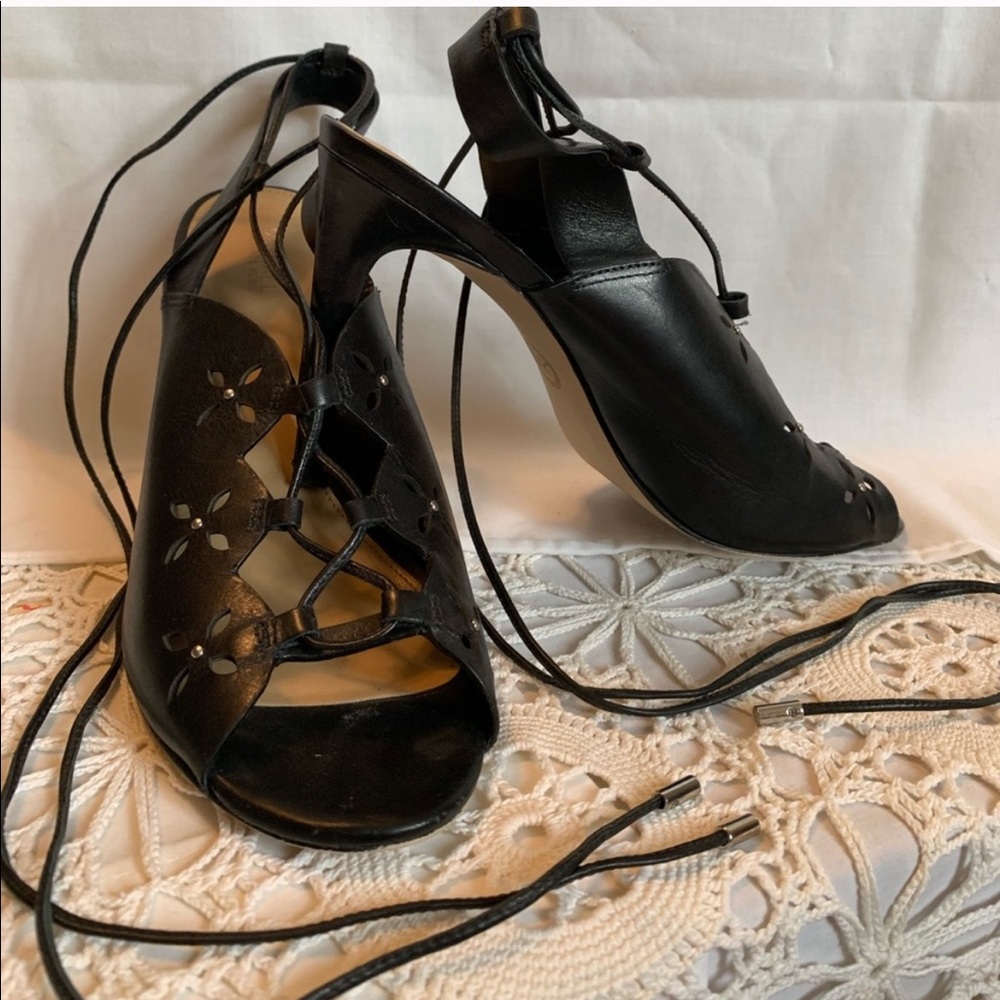 5/$25 Michael Kors Wrap Heeled Black Sandals